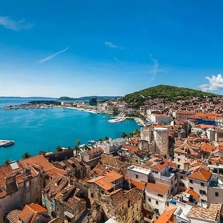 Willa Paula With 7 Bedrooms, Heated 36sqm Private Pool, Jacuzzi, Gym And Sea Views