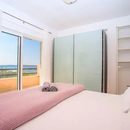 别墅 Paula With 7 Bedrooms, Heated 36sqm Private Pool, Jacuzzi, Gym And Sea Views