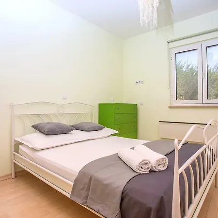 别墅 Paula With 7 Bedrooms, Heated 36sqm Private Pool, Jacuzzi, Gym And Sea Views Kaštela
