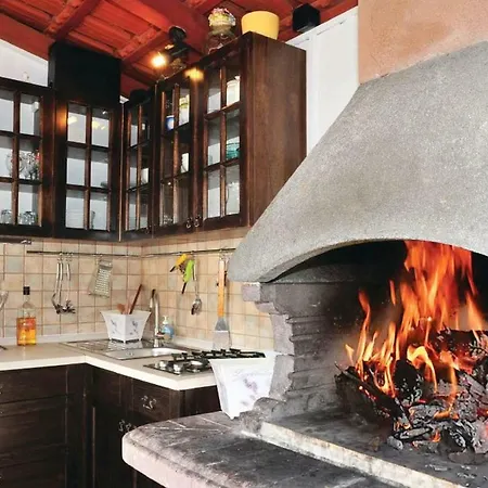 Paula With 7 Bedrooms, Heated 36sqm Private Pool, Jacuzzi, Gym And Sea Views Kaštela