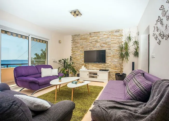 Willa Paula With 7 Bedrooms, Heated 36sqm Private Pool, Jacuzzi, Gym And Sea Views *